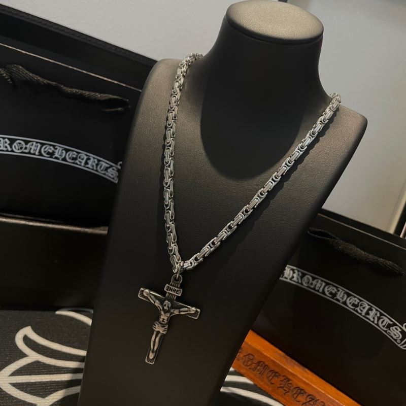 Ch*0me He**ts necklaces